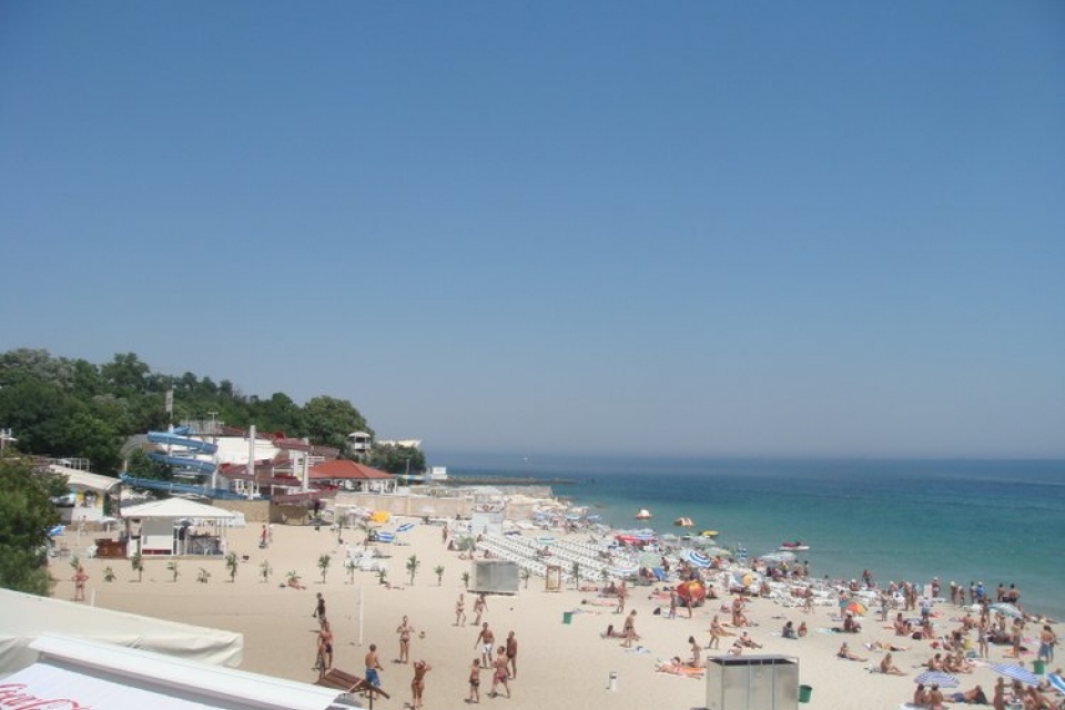 СЭС запретила купаться на пляжах Одессы