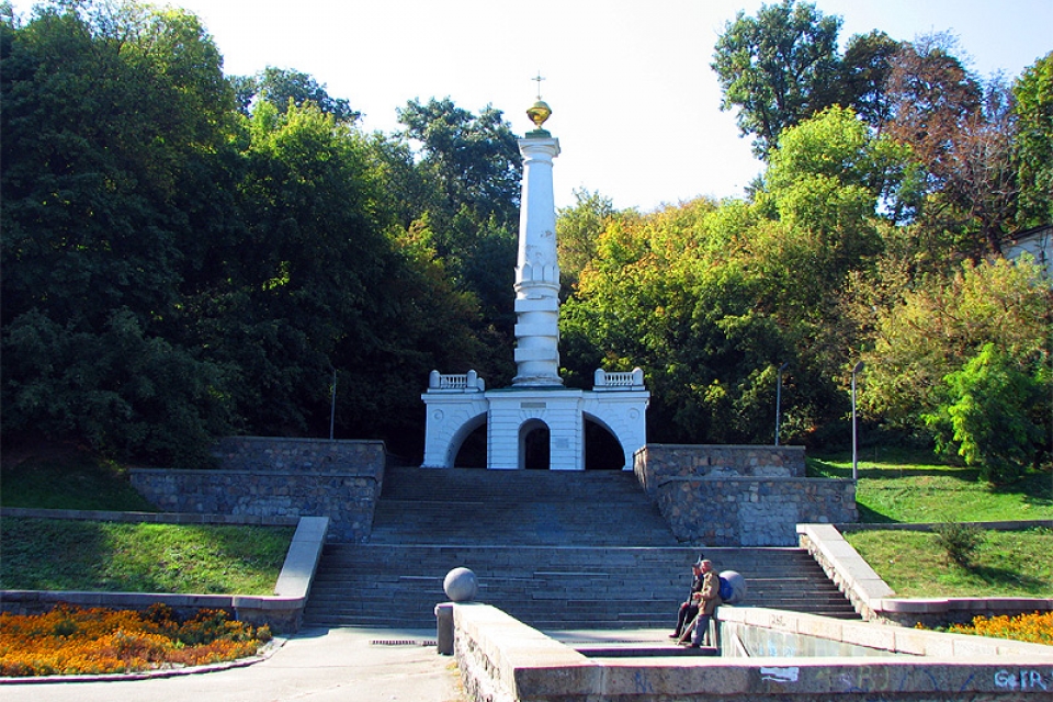 В переходе возле памятника Магдебургскому праву появится карта древнего Киева