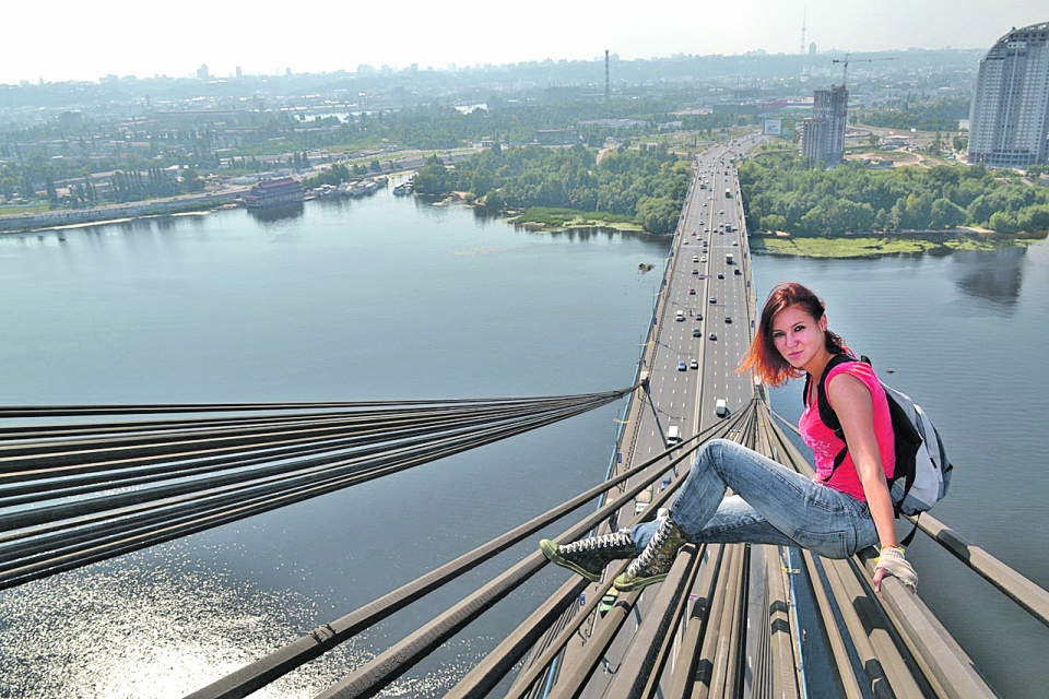 Секс На Мосту В Москве