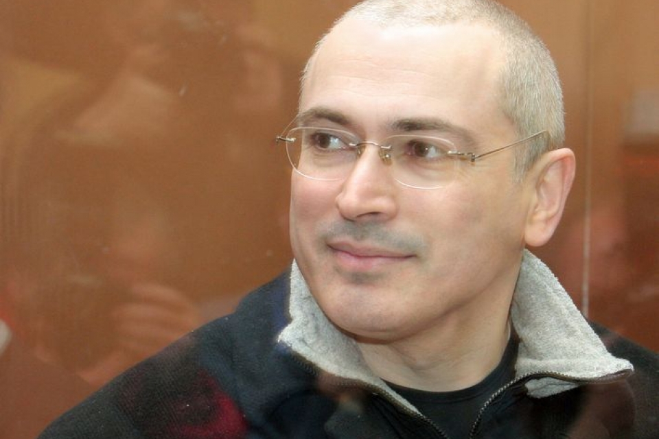 Путин решил помиловать Ходорковского за 8 месяцев до освобождения