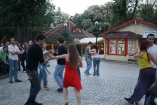 В киевском парке Шевченко бесплатно учат сальсе
