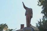 В Житомирской области оторвали голову Ленину