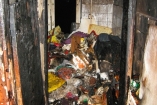 В Киеве две женщины сгорели в заваленной мусором квартире