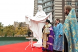 В Киеве открыли скульптуру Покрова Богородицы