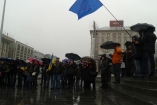 Митингующим на Майдане предлагают по 100 гривен