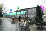 Новая станция метро в Киеве обрастает мусорниками