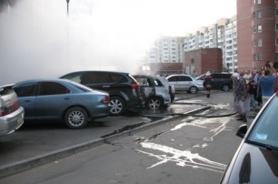 За ночь в Киеве сожгли три машины
