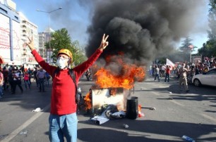 Тягнибок грозит восстанием как в Турции