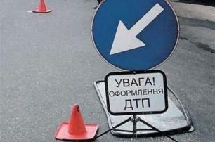 На Черниговщине автомобиль сбил 11 пассажиров автобуса  