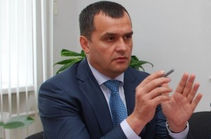 Министр МВД вышел из отпуска, чтобы поговорить с жителями Врадиевки
