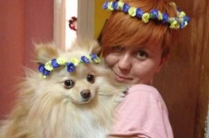 Идеолога FEMEN Анну Гуцол избили и украли собаку