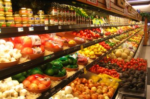 Киевские супермаркеты подозревают в сговоре и завышении цен