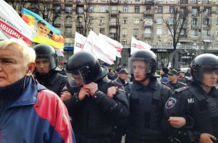Милиция отрицает применение газа против митингующих под Киевсоветом