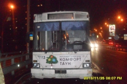 В Киеве загорелся троллейбус