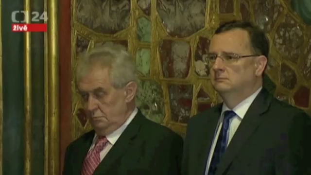 Президент Чехии пришел пьяным в сокровищницу королей