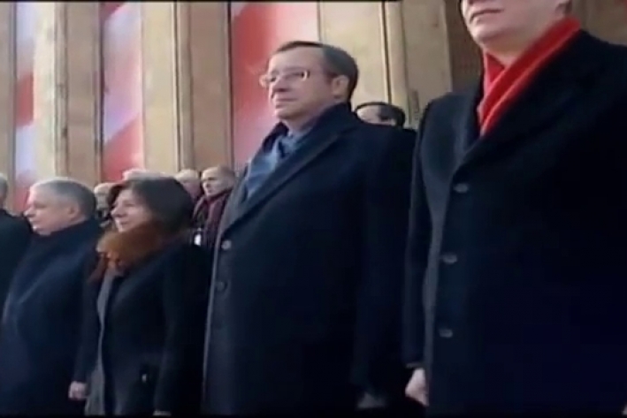 Саакашвили на прощание подарил грузинам клип со своим участием