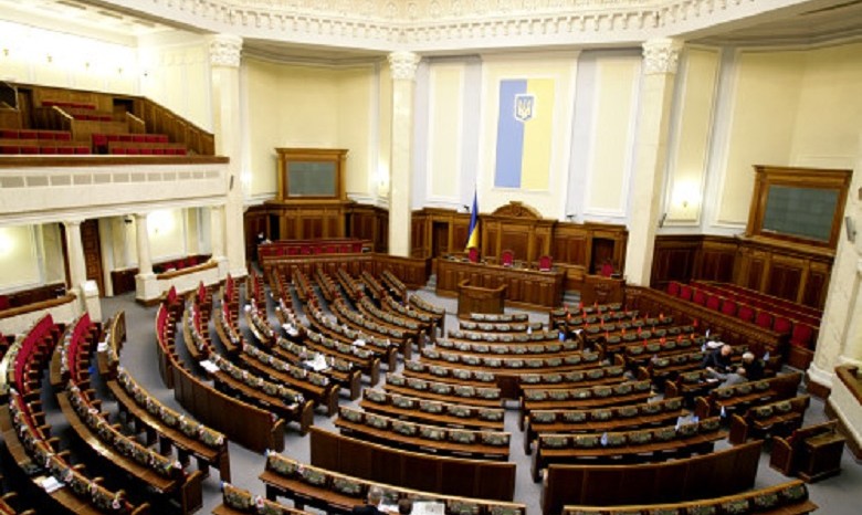 Рыбак закрыл Раду, депутаты по конституции не договорились