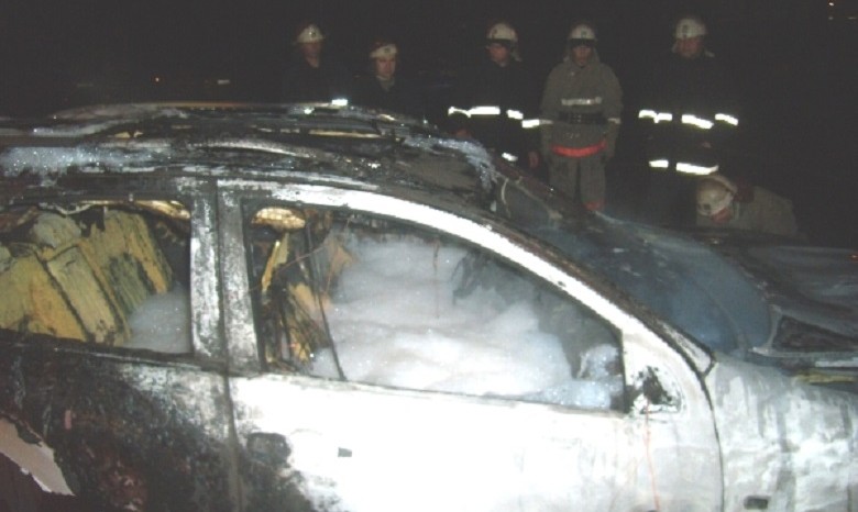 В Киеве за ночь сожгли 15 автомобилей