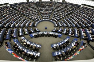 Европарламент одобрил выделение 11 миллиардов евро Украине