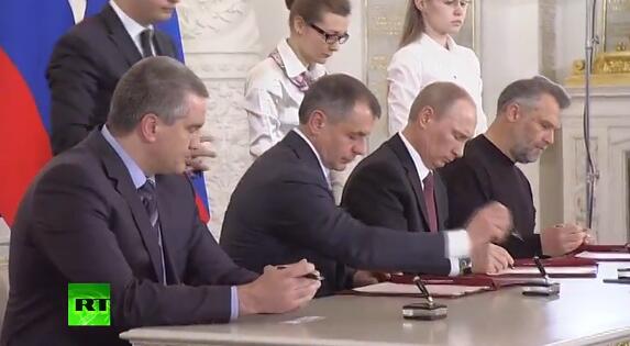 Путин, Аксенов и Константинов подписали договор