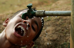 Загрязнение воды приводит к гибели около 1400 детей ежедневно