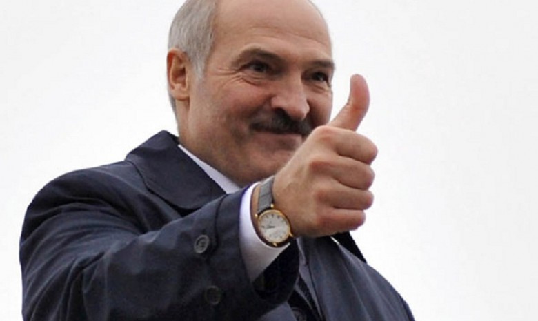 Лукашенко де-факто признал Крым частью России
