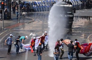 Турецкий Майдан разогнали водометами и газом