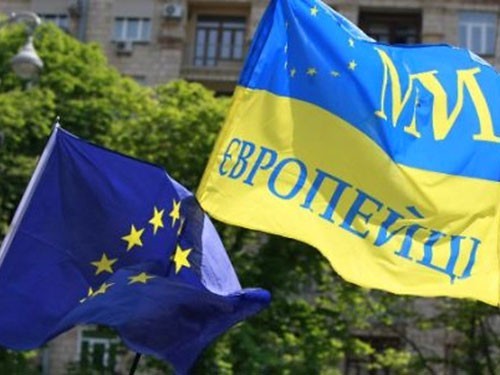 Евродепутаты недовольны новой украинской властью