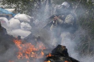 Военные деблокировали три блокпоста боевиков в Славянске