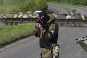 В Краматорске обстреливают украинских силовиков из минометов
