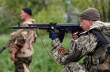 Под Донецком продолжается бой, погибли двое военных - СМИ