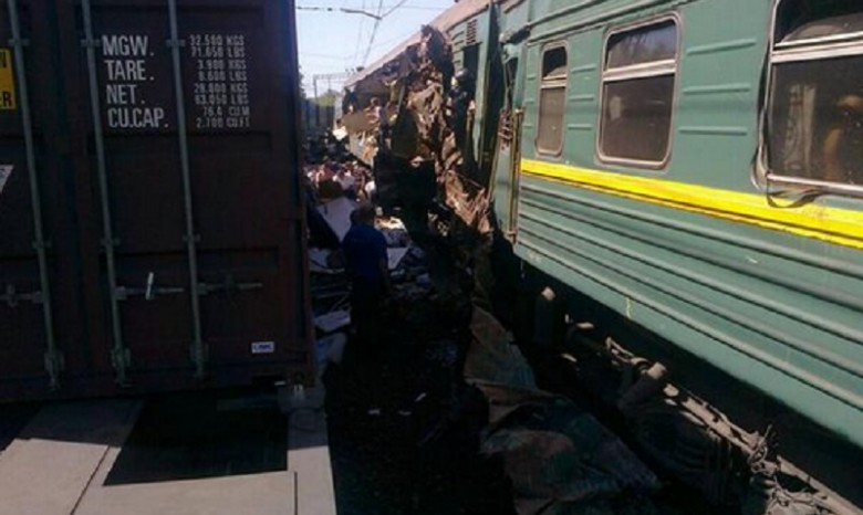 Четыре человека погибли в Подмосковье в результате крушения поездов