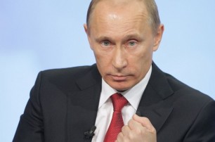 Путин поручил обосновать оккупацию Крыма в школьных учебниках