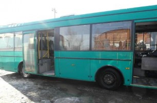 В Хмельницком упал в реку автобус с пассажирами, один из них погиб