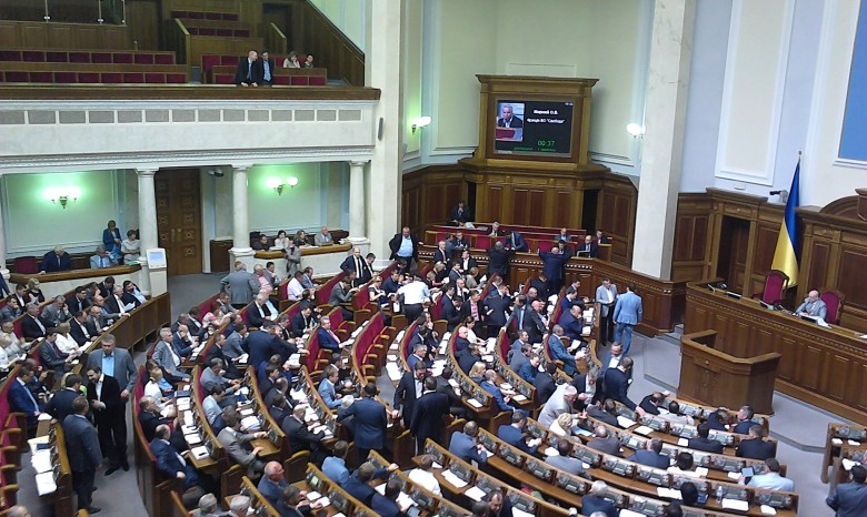 Первые министры Порошенко заняли кресла под ворчание «Батькивщины»