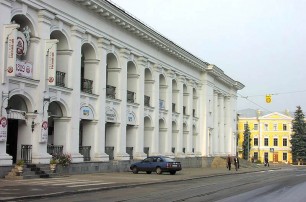 Суд запретил реконструкцию Гостиного двора на Подоле