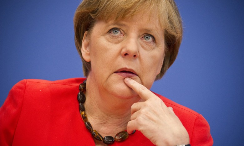 Ратификацию соглашения с ЕС отложили из-за Меркель - эксперт