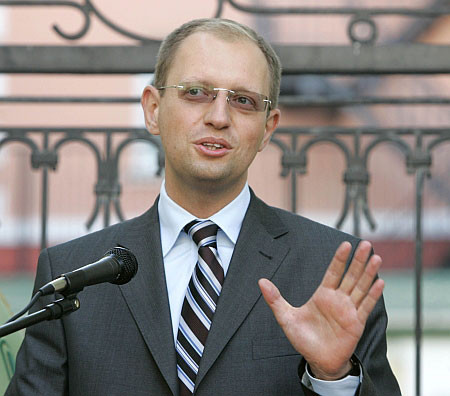 Яценюк на посту премьер-министра представлял «партию войны» - эксперт