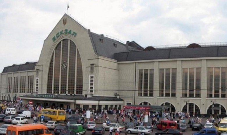 В Киеве снова «заминировали» железнодорожный вокзал