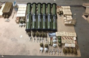В Киеве у «оплотовца» обнаружили арсенал боеприпасов, гранатометы и взрывчатку