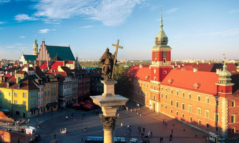 За дешевыми музеями европейцы ездят в Варшаву