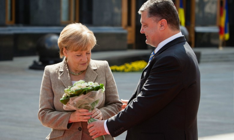 Ангела Меркель прилетела с визитом в Киев
