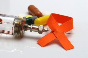 Кабмин делает нежизнеспособной программу противодействия СПИДу - эксперт