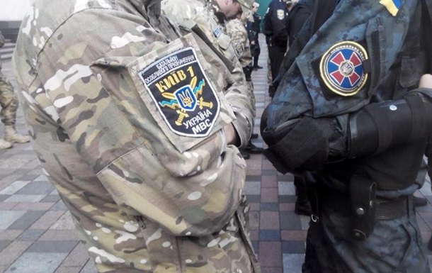 На въезде в Киев задержана машина с боевыми гранатами