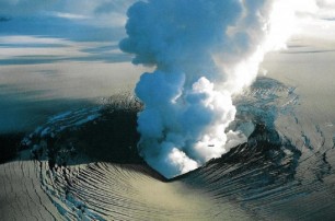 Извержение вулкана Онтакэ уже забрало жизни 50 людей
