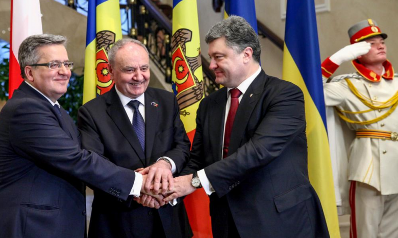 Нужно не допустить приднестровского сценария в Украине - Порошенко