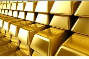 НБУ распродал треть золотых запасов себе в убыток