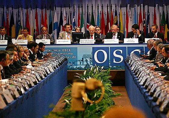 На саммите ОБСЕ обсуждается кризис в отношениях Запада и России, возникший в связи с Украиной