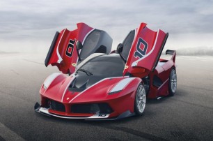 Ferrari в рекордные сроки продала сорок гиперкаров