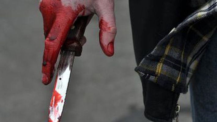 В Киеве преступник порезал ножом милиционеров